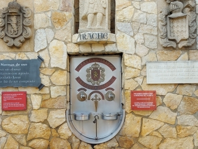 Navarra. El Camino de Santiago, la fuente del vino y las Bodegas Irache